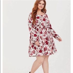 Torrid plus size floral red white long sleeved silky Valentines Day floral dress